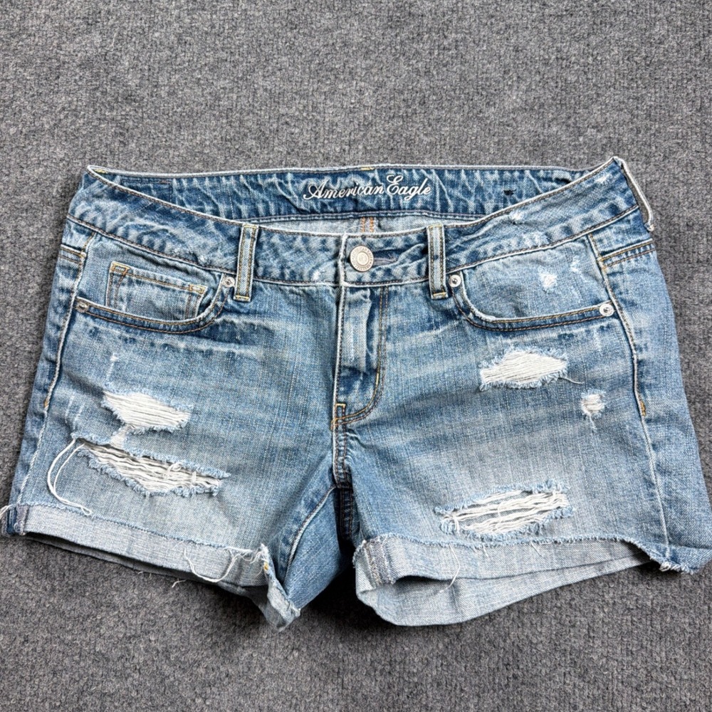 American Eagle Midi Denim Cuffed Shorts Womens 8 Blue Distressed Low Rise Frayed